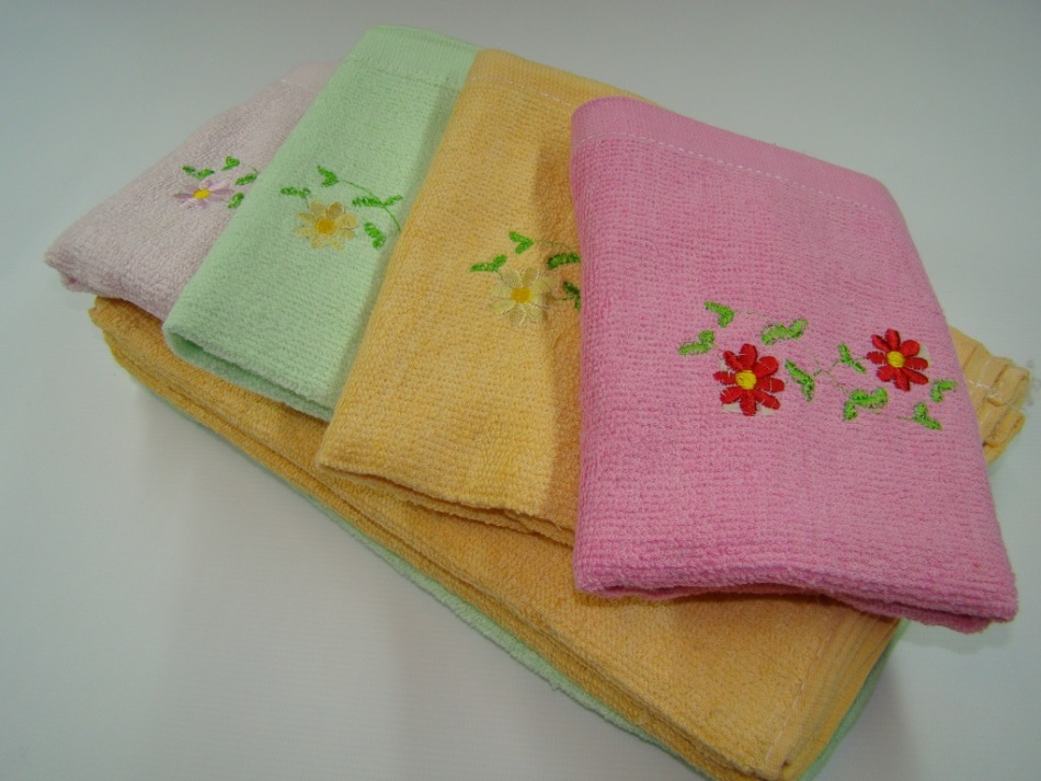 Terry towel with embroidery