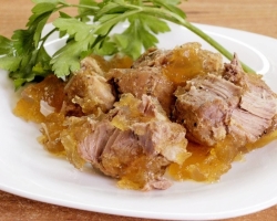 Comment faire un ragoût d'une tête de porc? Ragoût de porc à la maison: meilleures recettes. Pourquoi le ragoût de porc est-il amer, ne gèle pas?