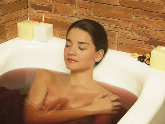 Baths for weight loss. Is it worth taking baths for weight loss? Are they effective?