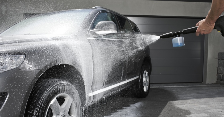 Cuci mobil tanpa kontak