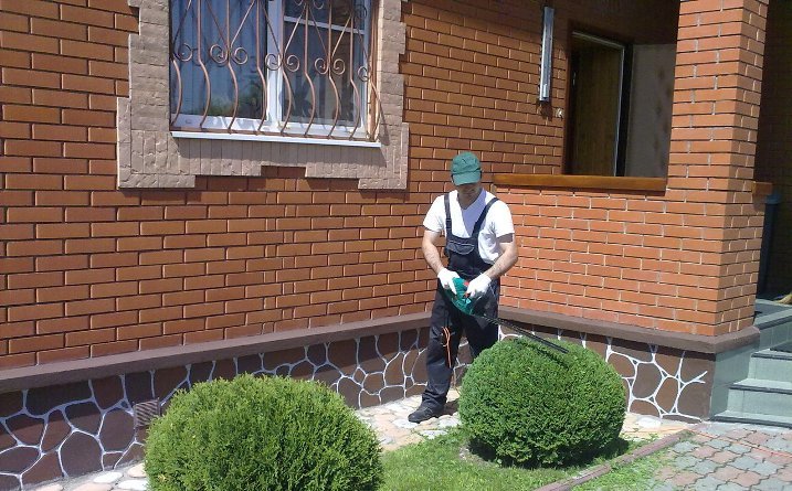 Мужчина после 50 лет — помощник по дому, саду