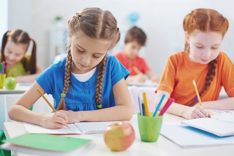 Psykologisk och emotionell utbildning av barn för skolan