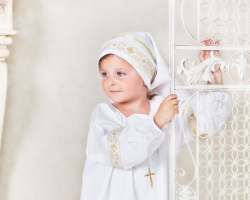 How to sew a baptismal shirt on a boy? How to sew a baptismal shirt for a girl? Examples of finished products for children