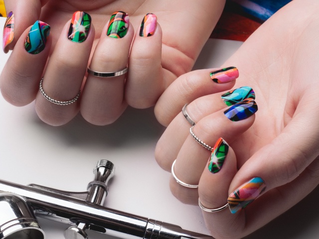 مسواک زدن بر روی ناخن ها-Manicure 2022-2023: ویژگی ها ، عکس