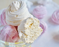 Este posibil să mănânci marshmallows expirat: ce poate fi pregătit, rețeta