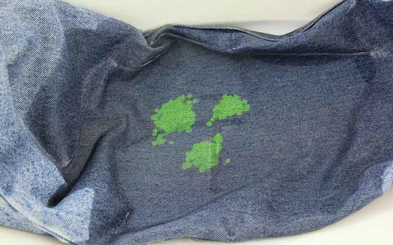 How to remove paint from clothes