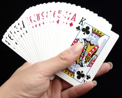 Pravidlá hry v bláznovstve v kartách - jednoduché, preložené, vytie, čínština, Čech, japončina: 36, 54 kariet