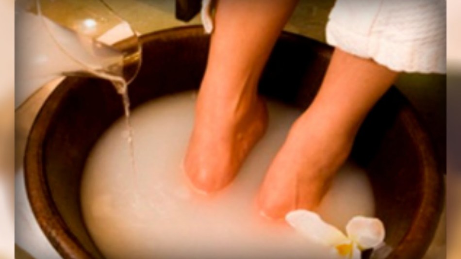 Ванночки для ног полезны для улучшения состояния при синдроме холодных стоп