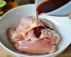 A legfinomabb és lédús és lédús csirke kebabok pácoló receptje: a legfinomabb marinádok top-5, részletes összetevőkkel és lépésről lépésre főzéssel