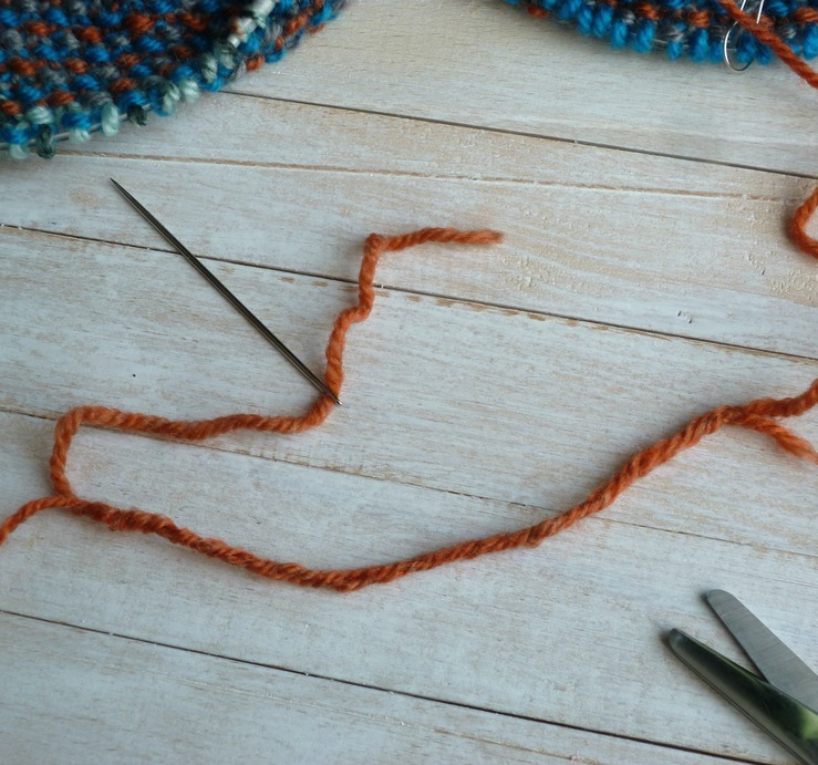 How to combine threads when knitting with knitting