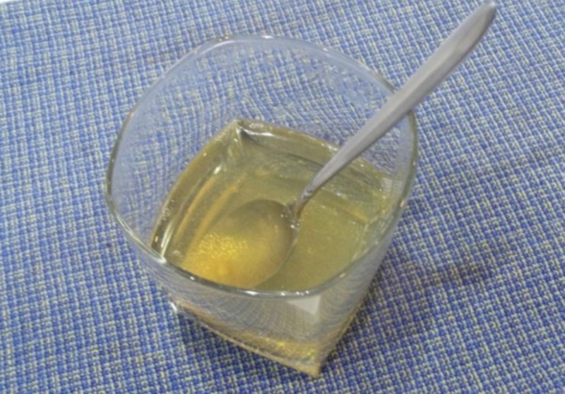 A gelatina pode ser bebida simplesmente dissolvendo -a na água
