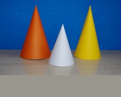 Paper cone, watman, cardboard, thread, papier Masha for crafts and New Year's Christmas tree: 4 manufacturing methods, cone templates