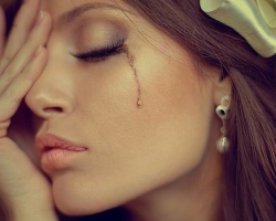How to hold back tears when you want to cry? How to learn to restrain tears and emotions from resentment, during conversation, in a difficult situation?