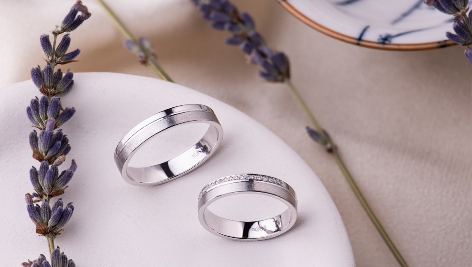 Обручальные кольца - символ любви и единения душ