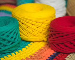 Fil tricoté - à quoi sert-il et à quoi sert-il? Comment faire du fil tricoté à partir d'un t-shirt de vos propres mains: instructions