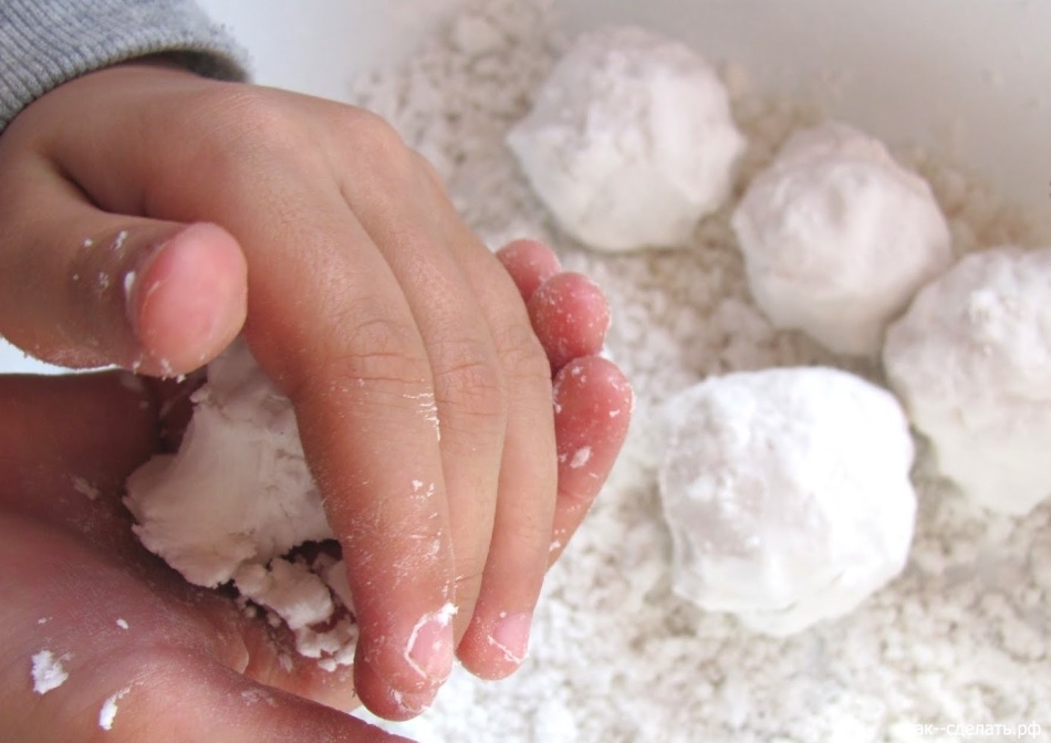 Künstlicher Schnee aus der Toilette