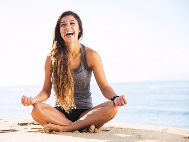 Hasya Yoga or how to laugh every day. Exercises and videos by the laugh