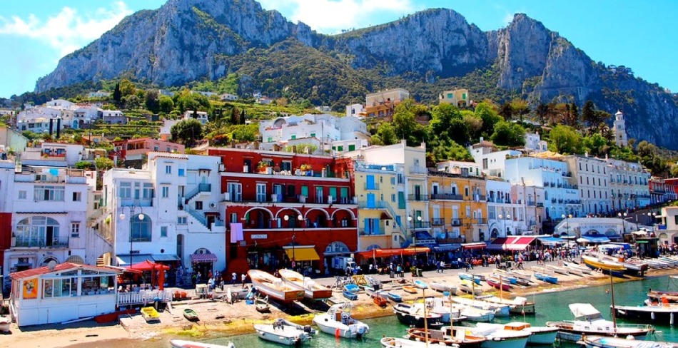 Móló a Capra -on, Olaszország