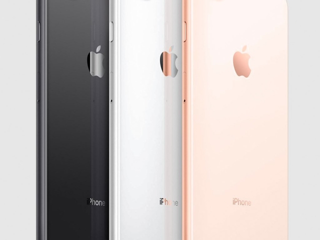 Quelle est la différence entre l'iPhone 8 de l'iPhone 7 Plus: quelle est la différence, ce qui est le mieux? Comparaison des caractéristiques du processeur, de la mémoire, du système d'exploitation, des caméras, de la conception, de la couleur, de la charge, du Bluetooth, des dimensions, des prix de l'iPhone 7 Plus et de l'iPhone 8: examen, avantages. Dois-je changer l'iPhone 7 en iPhone 8?