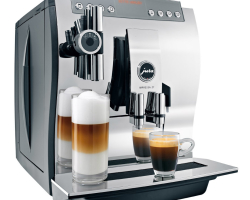 Quelle est la différence entre une machine à café et un geyser, une capsule, une goutte à goutte et un type de lacture: comparaison. Que choisir, quel est le meilleur pour la maison: une cafetière ou une machine à café?