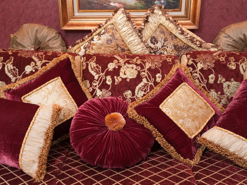 Cara menjahit sarung bantal dekoratif, sofa, interior: cara yang indah