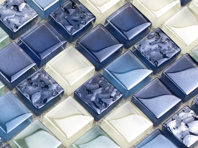 DIY glass tiles: manufacturing technology from broken glass and resin