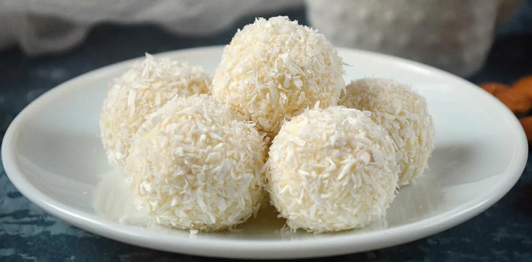 Balls from the remnants of cheese in coconut chips