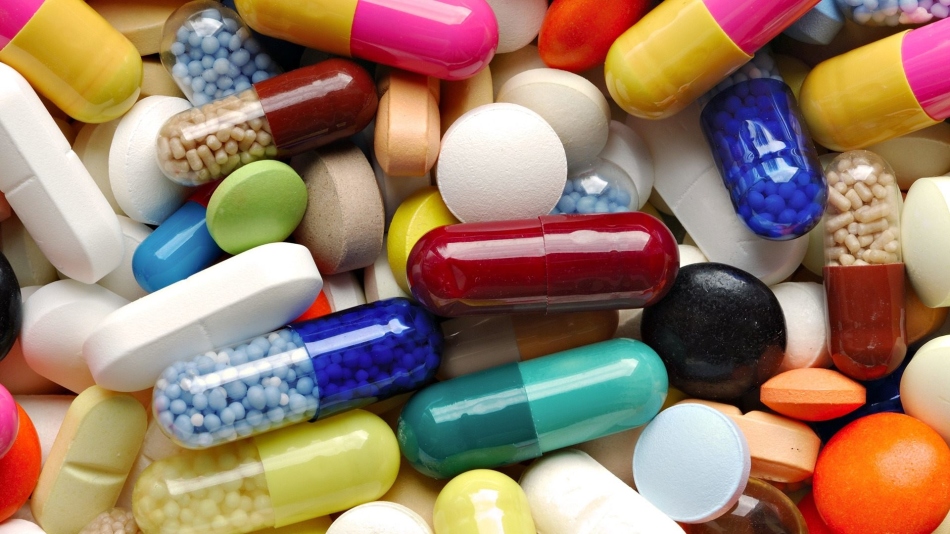 Tabletták és gyógyszerek a memória és a felnőttek iránti figyelem javítása érdekében