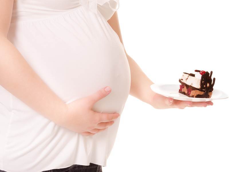 Hormones control the desire to eat sweet in the body of a pregnant woman