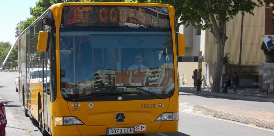 Buszok Reusban, Costa-Dorada, Spanyolországban