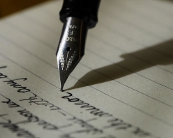 Hogyan írják be a kézírást helyesen vagy hangsúlyozzák: helyesírás