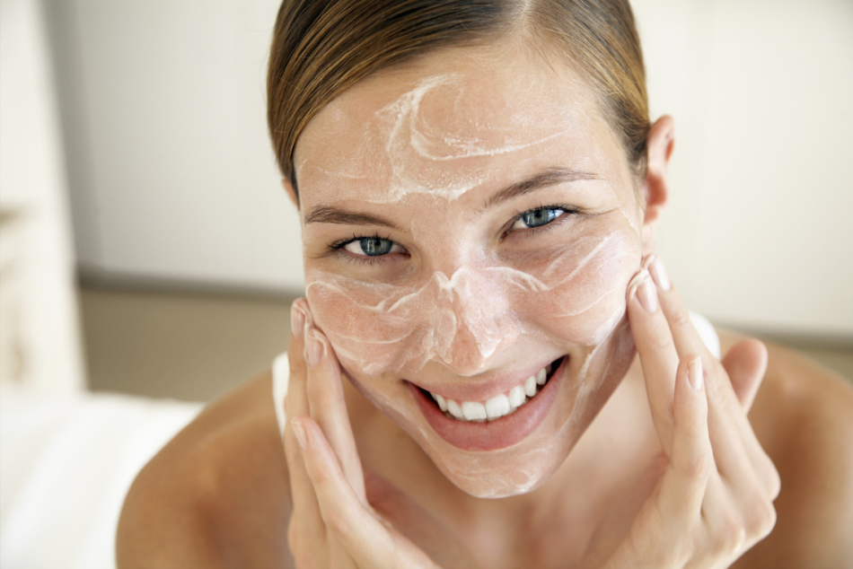 Cleansing the skin with abrasives creams