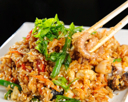 Ali je mogoče v riž dodati sojino omako - kako kuhati okusno: recepti z zelenjavo, mesom, ribami, gobami