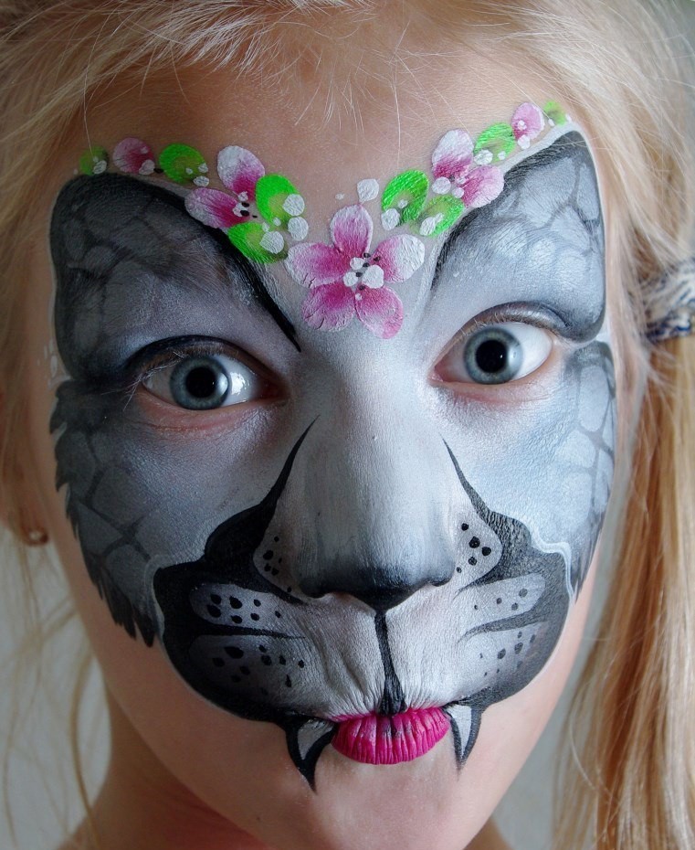 Как нарисовать волка аквагримом на лице ребенка поэтапно для начинающих?