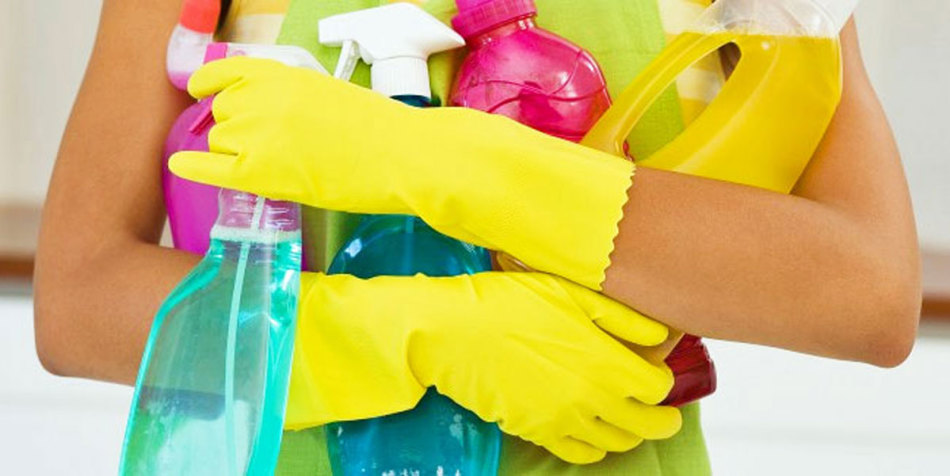 Acrylic bathroom cleaning products