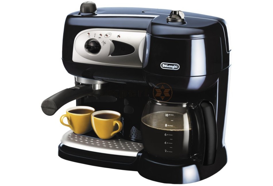 Pembuat kopi atau mesin kopi
