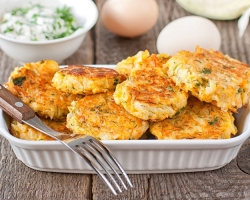 10 most delicious recipes of cabbage cutlets: preparation in a simple way, made of cavernous cabbage, sauerkraut, with the addition of beans, potatoes, minced meat, mushrooms, oatmeal, cheese, in a slow cooker