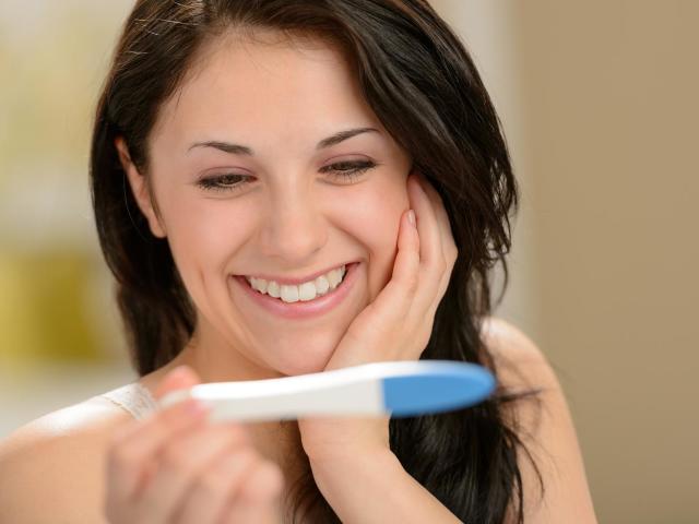 Σε ποια περίοδο θα δείξει ακριβώς η εγκυμοσύνη; Μπορεί μια δοκιμή να δείξει μια έκτοπη εγκυμοσύνη και για τι ώρα;