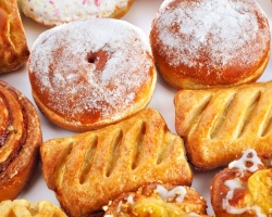 Contenu calorique de la confiture, sucré et confiserie: une table calorique pour 100 grammes