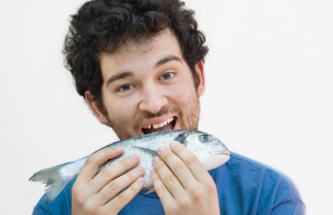 أطباق الأسماك والأسماك - عنصر مهم في نظام غذائي للذكور