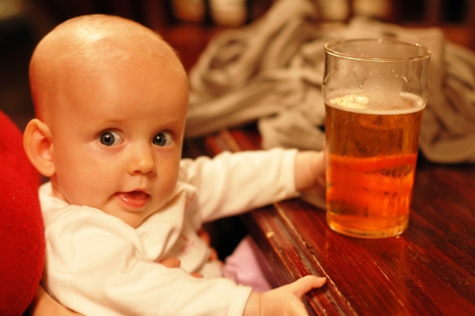 Blutbier kann die Gesundheit des Kindes beeinträchtigen.