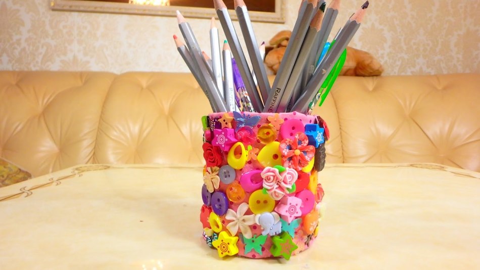 Bright pencil stand from buttons