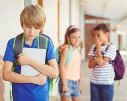 How to help a child, a teenager to cope with bullying, persecution from peers: strategies, tips