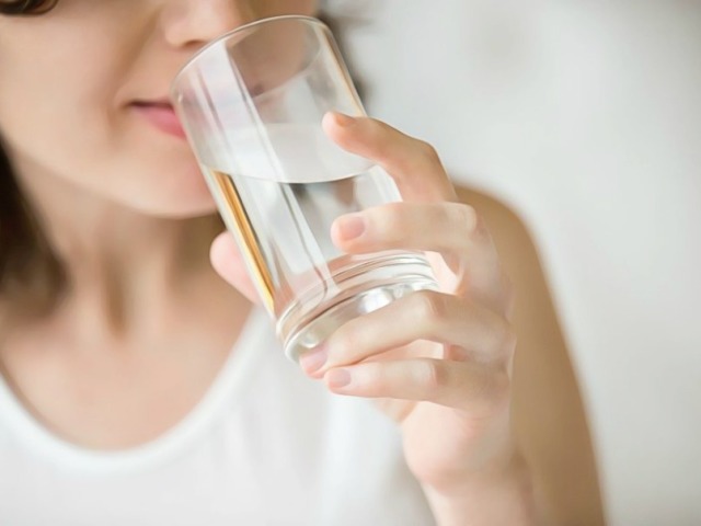 After how long after eating you can drink water, tea, coffee: health rules, tips. When is it better and correctly drinking water: before or after eating, warm or cold?