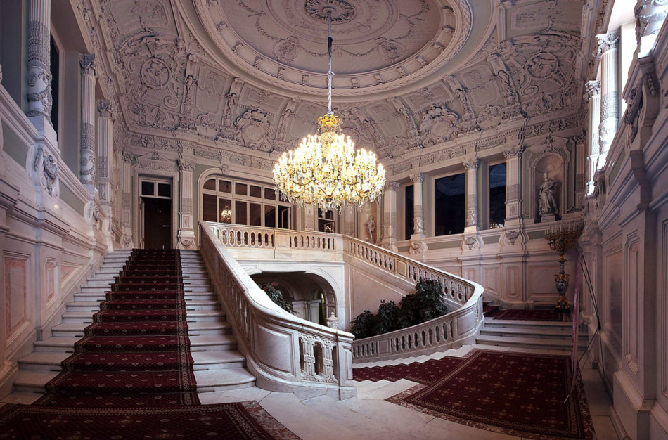 Notranjost Yusupove palače v mestu Sankt Petersburg