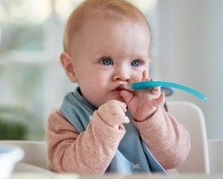 De quel âge pouvez-vous salé de la nourriture pour un enfant: conseils, recommandations, avis