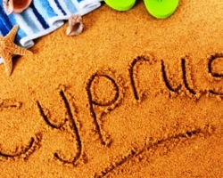 Ξεκουραστείτε στην Κύπρο: πόλεις, αξιοθέατα, θέρετρα, χρήματα, ταξί, ψώνια, τρόφιμα, συμβουλές, κριτικές. Θα οργανώσουμε ένα ταξίδι στην Κύπρο μόνοι μας: όλα για την Κύπρο για τουρίστες με παιδιά