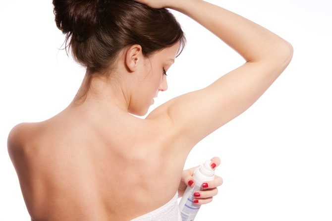 Deodorant for hyperhidrosis is applied in the evening