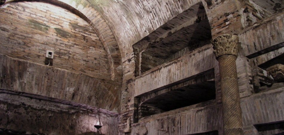Power Burlar Niches a római katakombákban
