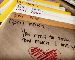 A boríték „nyitva”: Ötletek, sablonok, gyártási séma, dekoráció. Mit tegyünk a „nyitott mikor” egy barátnőnek, egy srácnak, szeretettnek, mit kell írni egy borítékra?